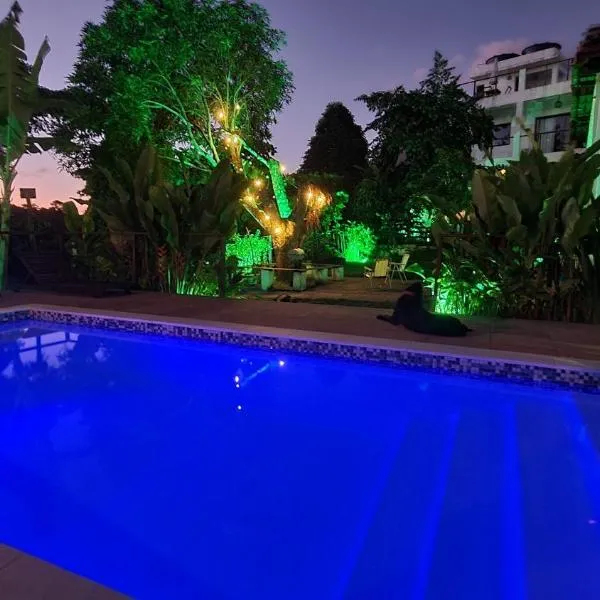 Vila Pitangueira - Flat Céu - No centro de Serra Grande com Piscina, Jacuzzi, Internet Veloz