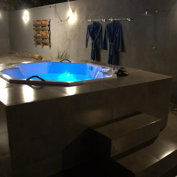 CASA COM SPA de HIDRO COM AQUECEDOR a 700 MTS DO CENTRO