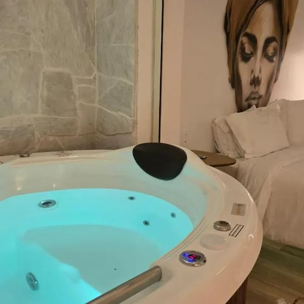 Up Hotel Boutique