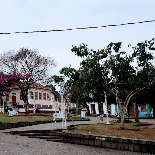 Hotéis e Pousadas com Hidro (Jacuzzi) em Monte Alegre do Sul, São Paulo 2025